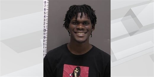 Fargo man charged with robbery after hammer attack on car