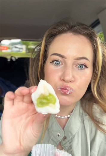 Shine Muscat Daifuku: A Japanese Delight