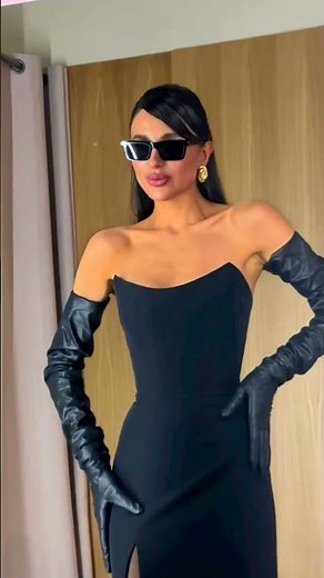 Wear tight dresses and long leather gloves | FashionLady - TheLady