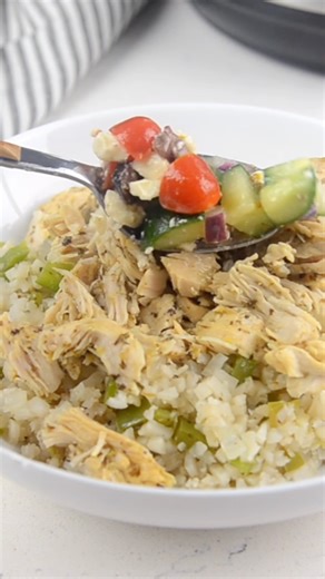 Instant Pot Greek Chicken Bowls > Recipe linked in the comments (Facebook) or my link in bio (Instagram). Lemony sunshine flavors meet tender chicken in this healthy and delicious bowl meal. You can also make this in the slow cooker. Low-carb, Keto, gluten-free. . #greekchickenbowl #greekchicken #bowlmeals #bowlrecipes #lowcarbbowls #ketobowls #glutenfreebowls #mediterraneanfood #mediterraneandiet #mediterraneanrecipes | Kalyn's Kitchen