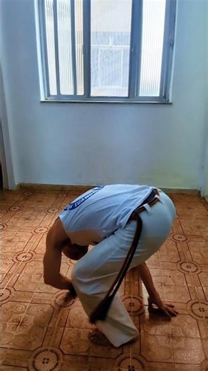 Capoeira warm up for beginners #capoeira #dailypractice #disciplined #dance #martialart