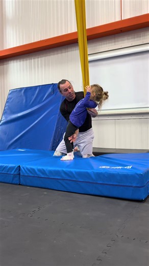 Victoria's First Aerial Silks Class Adventure