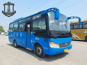 [Hot Item] Yutong 6752 002 Used Shuttle Bus for Airport Transfer with Vacuum Tire