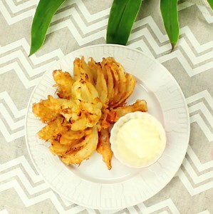 Deep Fried Onion Flower! Recipe in comments! * We have Instagram too! http://bit.ly/29pCoCV :) | C Channel