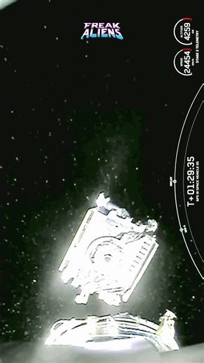 A worm-shaped UFO flashes and then darts away after making a U-turn, while hundreds of other crazy UFOs perform a frenetic show around the satellite launch during the GPS III Space Vehicle 05 mission on 17 June 2021. #aliens #UFO #UAP #Disclosure #extraterrestrial #alieni #extraterrestres #SpaceX #NASA #space #science | FreakAliens