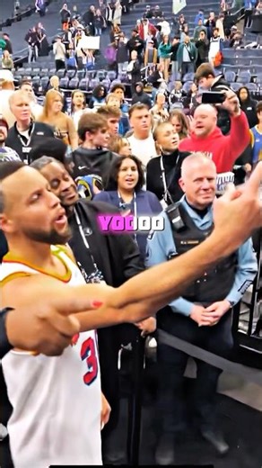 When Steph Curry SAVES His Fans 😻 🌟