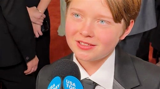 Jacobi Jupe makes Oscars red carpet debut for 'Hamnet'