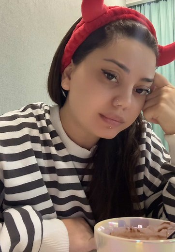 Am I just PMSing oooorrr whaaaaaat ? 🍦and 🥬 ? 😤🤯