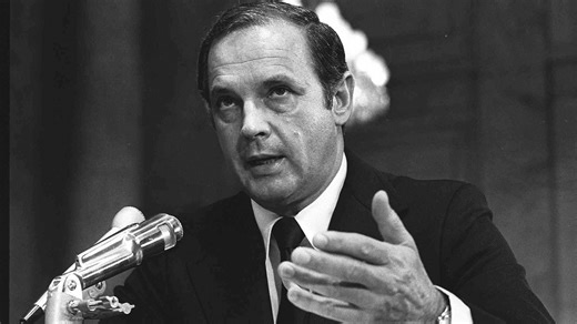 Alexander Butterfield, the Nixon aide who disclosed Watergate tapes, dies at 99