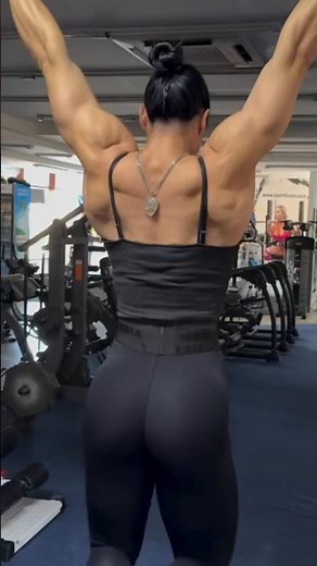 IFBB Pro Yuliia Shykula — Figure at the Highest Level