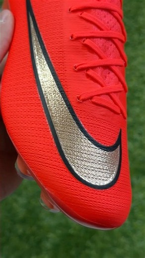 The new Break 'Em Pack Nike Mercurial Vapor 17 looks familiar...