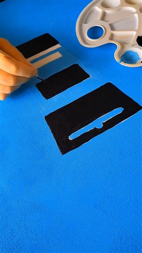 Painting an Acrylic Tube on Pop-Art Canvas