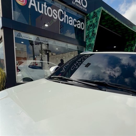 AUTOS CHACAO C.A on Instagram: "TOYOTA YARIS CROSS G AÑO 2024 Precio: $35.900 Transmisión: Automática Motor: 1.5 Lts 4 Cil Recorrido: 26.853 km Accesorios: *Tapiceria en tela *Retrovisores eléctricos *Encendido Push Botton *Reproductor de pantalla *Freno de mano eléctrico *Cauchos bridgestone *Rin de 18” *Sensores de aproximación *Camara de retroceso Para mas información: Ejecutivos de ventas Roger Borges Cel 04142789223 #autoschacao #ventadevehiculos #caracas #toyota #yaris"