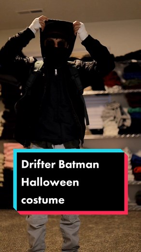 What are you dressing up as Halloween? This is a fairly simple Batman costume for a low budget! #batman #drifter #dc #halloween #costume #costumeideas #blackadam