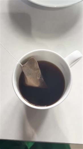 Effective At-Home Teeth Whitening with Oral-B 3DWhite Lasting White Toothpaste