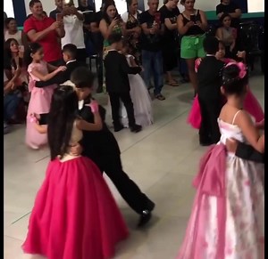 110K views · 3.2K reactions | Baile de formatura do Pré na CEMEI no distrito de Cruzinha.  Graciana Ferreira Ferreira Chagas | Cruzinha Minas Novas MG | Facebook