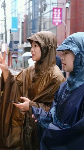 雨、自転車～ポンチョでお昼休み～