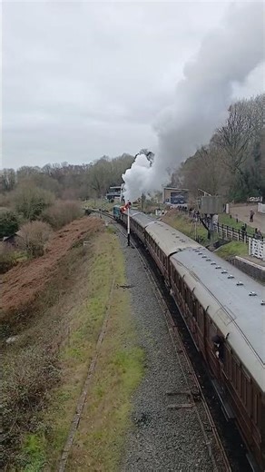 A class 20 and a GWR Pannier departs Highley ‪@SevernValleyRailwayOfficial‬ #svr #ob #railway #uk