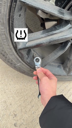 Sensor de neumáticos para automóvil - monitoreo de presión en tiempo real#tpms #tpmssensor #tpmsprogramming#tiktokshopblackfriday #diy