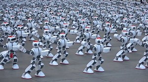 This Massive Robot Dance Party Set A World Record