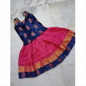 Pattu langa jacket | Pattu langa jacket cutting and stitching | pattu pavadai| pattu langa #pattu #pattulangajacket #stitching #diy | Blouse Designing