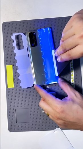 13K views · 46 reactions | "Unbreakable clarity meets sleek design—premium shatterproof protection for ultimate phone safety and lasting durability! #TitanGlass #UltraGuard #NextLevelShield #review #tech #trending #trendingreels #viralreels #viral #reels #technews #techupdates #technology #techreels | Quantum Techy | Facebook