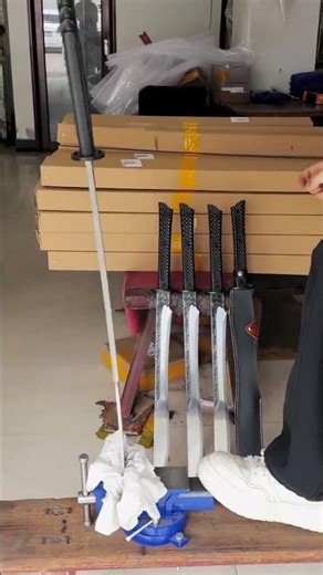 ⚔️ Hidden Extendable Sword – Next Level Weapon Demo