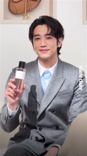 Marie Claire Taiwan 美麗佳人 on Instagram: "#MC美妝 迪奧香氛世家推出第一款皮革調香氛！全新「皮革木語香氛」捨棄了傳統比較濃烈的動物氣息和厚重煙燻感，以白花香結合溫潤深邃的木質韻味，整體香氛比想像的還要輕膚🫶🏻 今年成為迪奧香水大使的劉以豪 @ryu19860812 特別跟我們分享了自己的用香習慣和穿香方法，超陽光的笑容真的讓人忍不住嘴角上揚💞 追蹤 @marieclairetw 時髦好玩的都在這 #marieclairetw #olivia #DIORBEAUTY #DIORPARFUMS @diorbeauty @ryu19860812"
