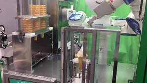 26K views · 357 reactions | Este robot heladero de Japón es el ejemplo perfecto de querer hacer algo tierno y que salga terrorífico. (Ver hasta el bailecito del final) | Hobby Consolas | Facebook