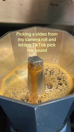 Making Delicious Coffee with a Moka Pot at Home
