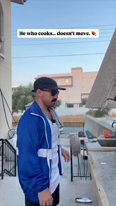 4.2K reactions · 19 shares | He who cooks… doesn’t move.  | Cypriot Smurf | Facebook