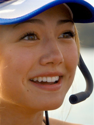 THAT’S MY COXSWAIN RIGHT THERE 🚣‍♀️ Crew Girl is now playing! #crewgirlNetflix