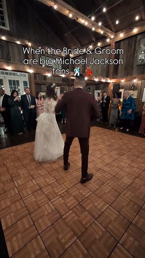 This may have been one of the best choreographed first dances we've ever seen 🤩🕺🏽💃🏽 www.fusionfunction.com @bretttorres90 | Fusion Function