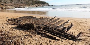 Maine winter storms unearth 112-year-old shipwreck in national park