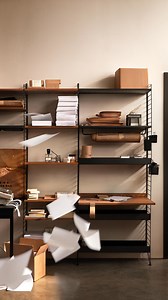 Seien Sie kreativ! Viel Spaß beim Einrichten Ihres Home Offices mit String Systems. 📦 Gratis Versand ab 59€ 🚚 Schnelle Lieferung 🧩 Modular kombinierbar | String Furniture