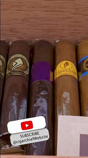 Accessory Aficionado: Capri Deluxe Carbon Fiber 40 Cigar Humidor