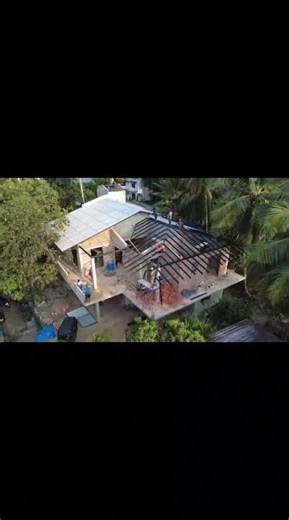 NM Engineering අපේ අතින් හොමගම හබරකඩ ප්‍රදේශයේ නිමවෙමින් පවතින තවත් යකඩ පිනිශින් වහලක්