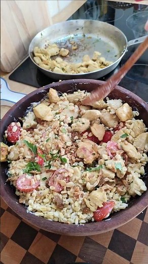 Cette salade de blé est officiellement ma préférée de la saison 🤤✨💗 #saison #salad #recetterapide