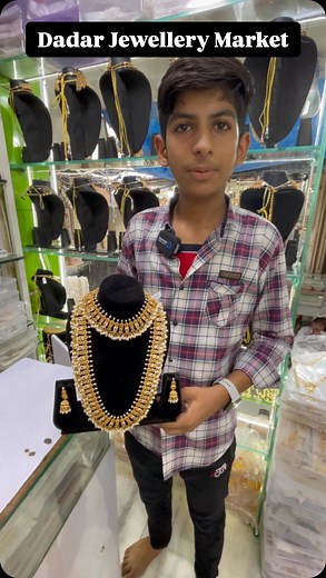 Mumbai Ka Cheapest Jewellery Market .... #jewellery #necklace #1gramgoldjewellery #traditinaljewellery #templejewelry #jewelry #mumbai #jewels Add:Dadar kirtikar market Dadar west | Hey Mumbai