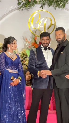 Pavana ಅವರಿಗೆ ಹೂಗುಚ್ಚ ಕೊಟ್ಟು Chikkanna ಅವರನ್ನು ಅಪ್ಪಿಕೊಂಡ ಅಭಿಷೇಕ್ ಅಂಬರೀಶ್🥰💙 | Auraa Clicks