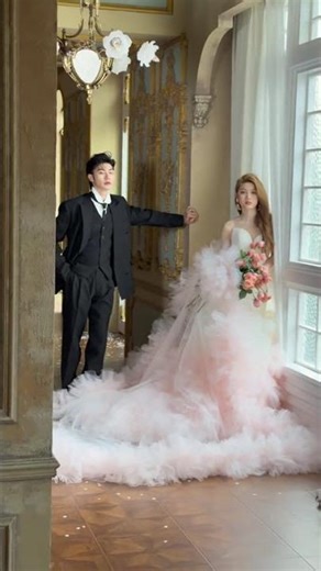 Unpause Life: The Magic Behind Wedding Photos
