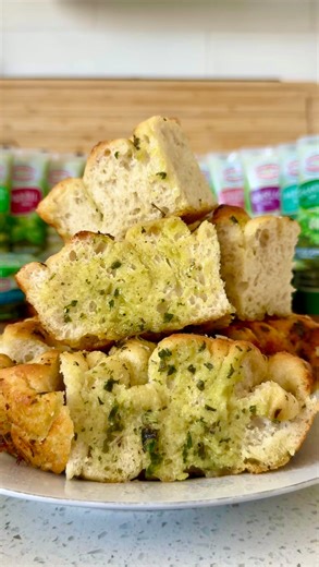 NO PURCHASE NECESSARY. Open to legal residents of 50 U.S./D.C. age 18 (19 in AL/NE, 21 in MS). Void where prohibited/outside U.S. Ends on 11/7/2025 at 11:59:59 p.m. ET. Total ARV of all 11 prizes: $11,700. Full Rules and entry instructions: https://www.mccormick.com/pages/gourmet-garden-sweeps-2025. Sponsor: McCormick & Company, Inc. Sweepstakes not sponsored or administered by Facebook or Instagram. | SALT N SPRINKLES