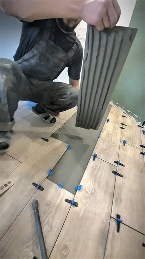 𝚃.𝙺𝚊𝚖𝚘𝚕𝚒𝚍𝚍𝚒𝚗 / Tiler Master | TILLING FLOOR | Instagram