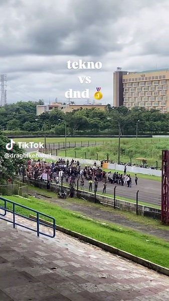 Pertarungan Seru Drag Bike di DND Garage