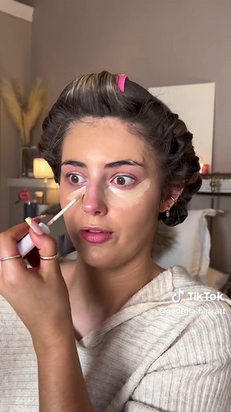Exploring Full Face Makeup with MUA Makeup Academy