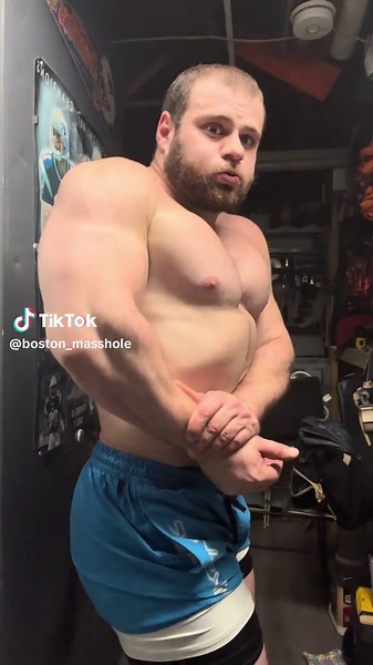 Addicted to Mass Gain: Bodybuilding Journey