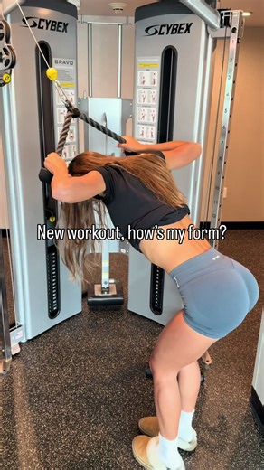I’ve been trying new workouts recently, but I can’t tell if my form is wrong honestly 😅 #gymworkout #correctform #facepulls #dfyne #gymhumor