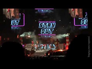 Miley Cyrus - G.N.O. (Girls Night Out) - Live in Portland, OR (Wonder World Tour 2009)