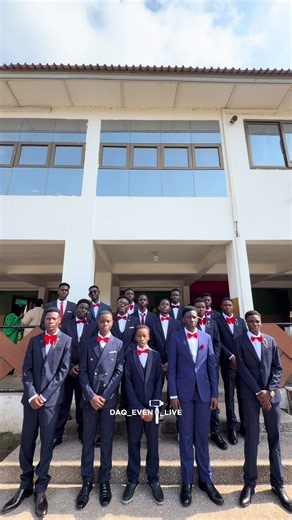 We’ve got the men, yes, we do! This is the gentlemen of Santa Barbara School, our latest Junior High School graduates. School: @santabarbara_school_tema Content Creators: @daq_event_live @ghprotocol_ Photography: @ok_shotit #daqeventlive #graduation #santabarbaraschool