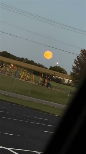 Big, beautiful, glorious moon! 🌕 #getoutside